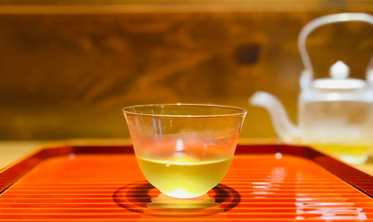 高輪 しん山のお茶